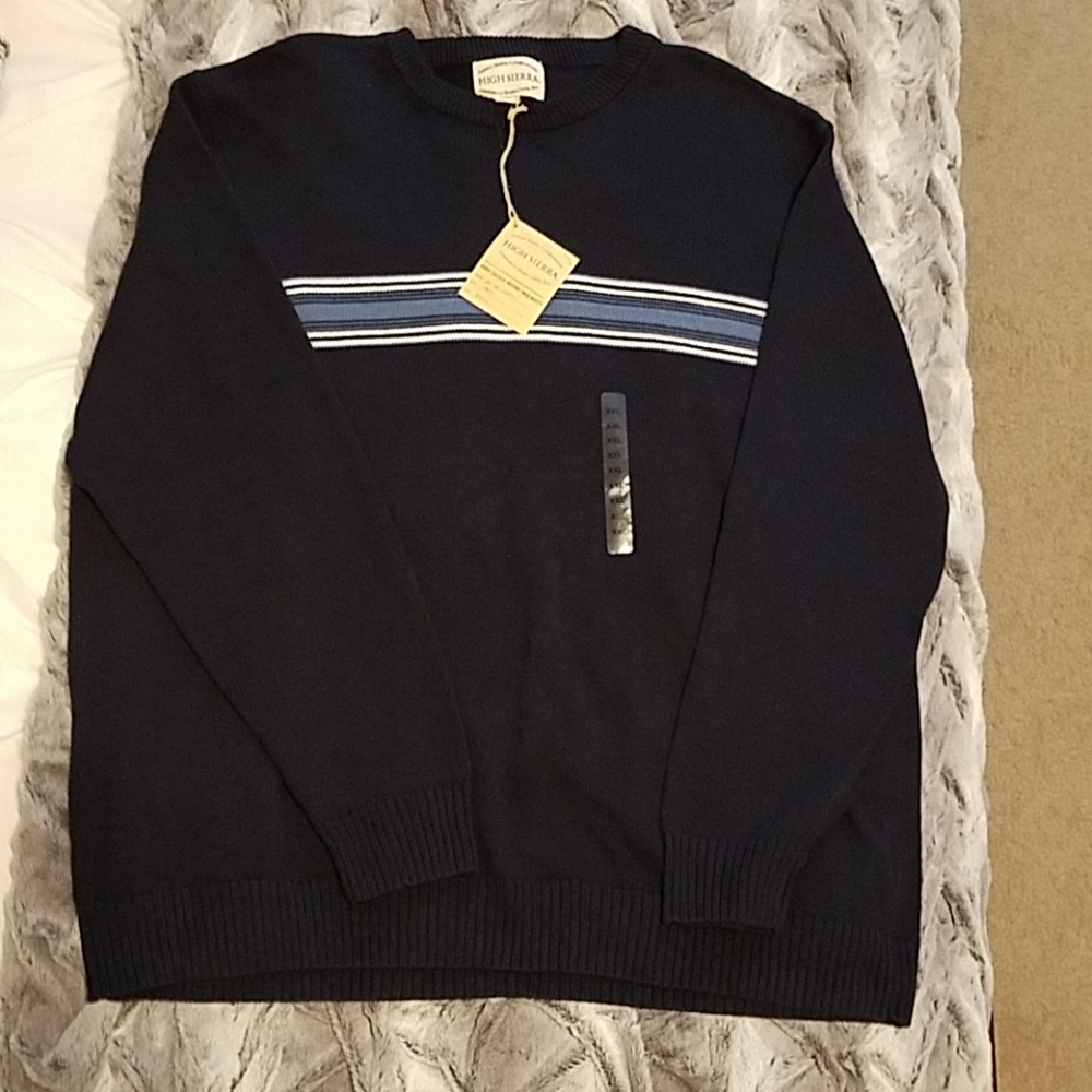 Men's crew neck sweater